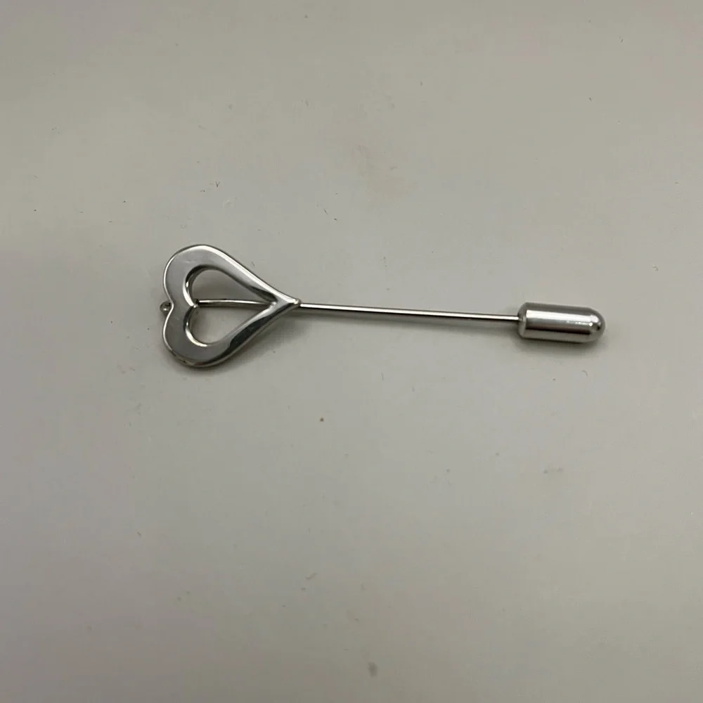 Elegant Silver Heart Brooch